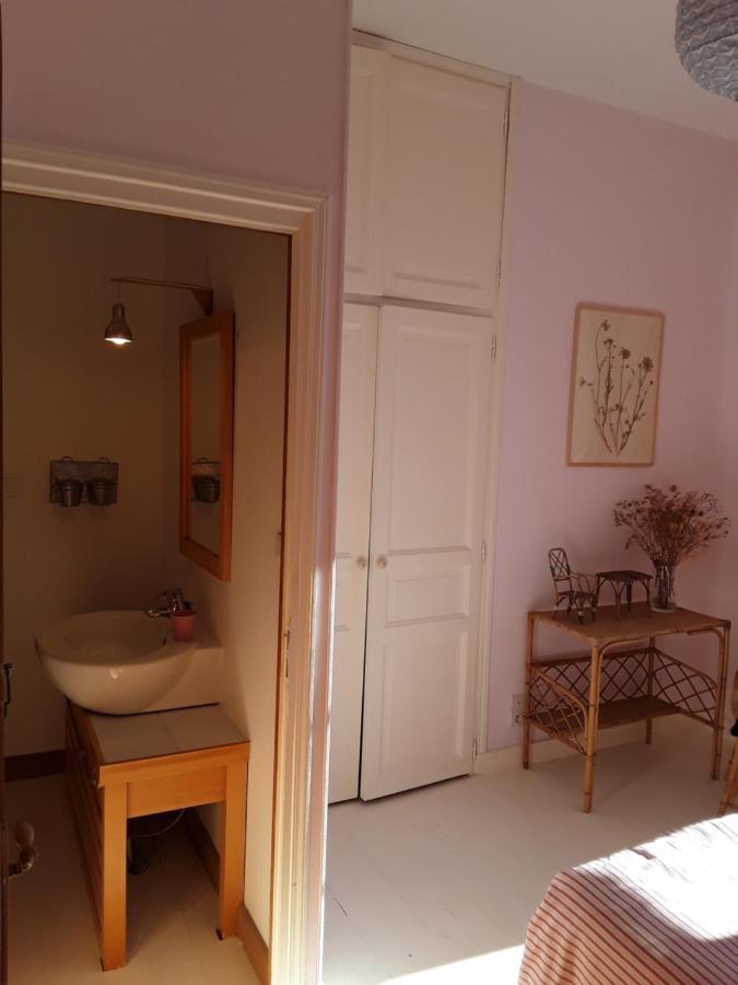 Les Chambres Du Logis Du Chatelier Bressuire Exterior foto